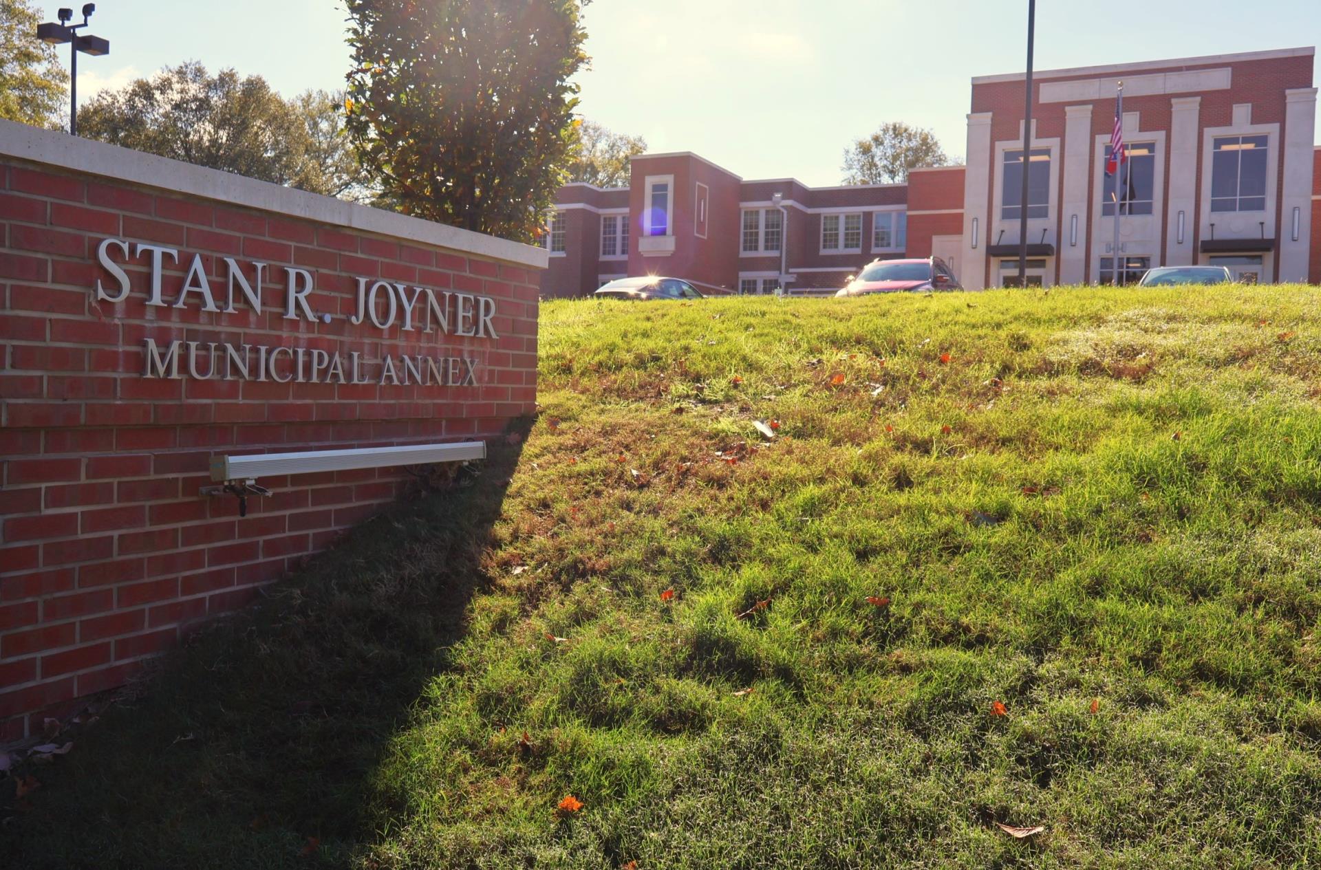 Town unveils Stan R. Joyner Municipal Annex